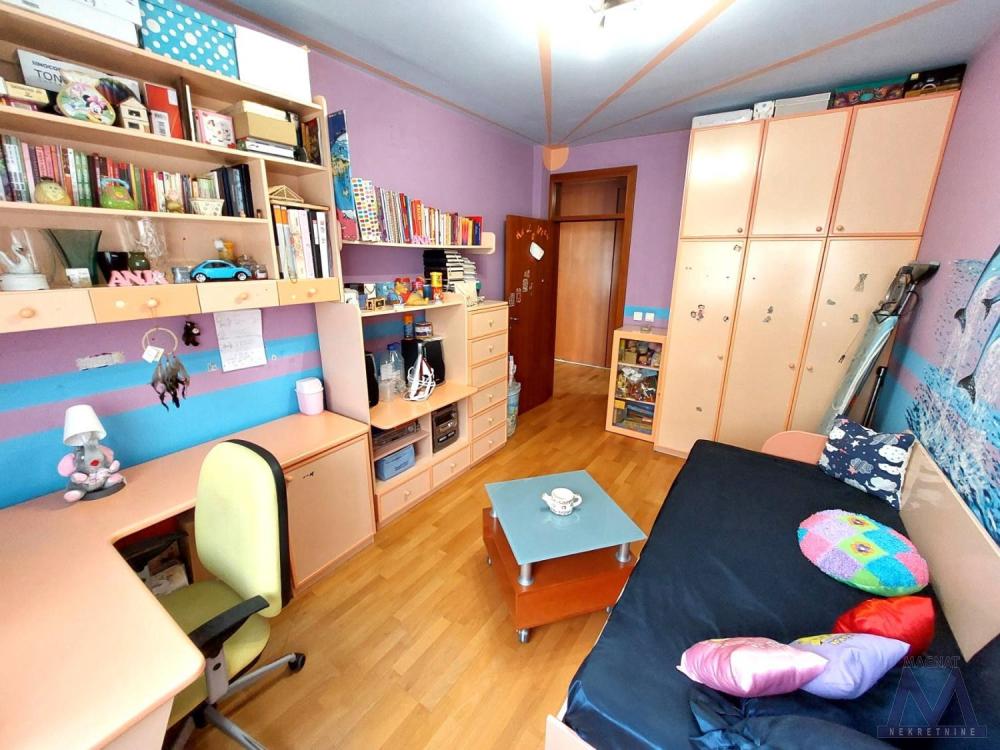 Slika 8 - Stan,NOVI SAD,CENTAR,kv: 163, € 545900, ID: 1018958