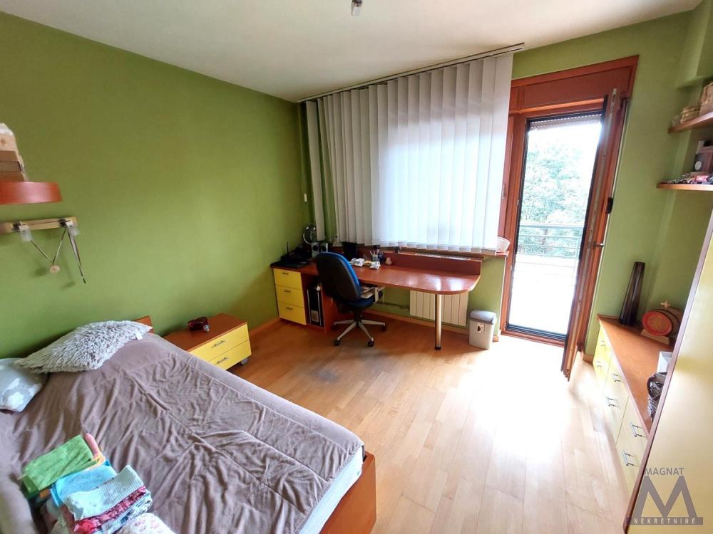 Slika 9 - Stan,NOVI SAD,CENTAR,kv: 163, € 545900, ID: 1018958