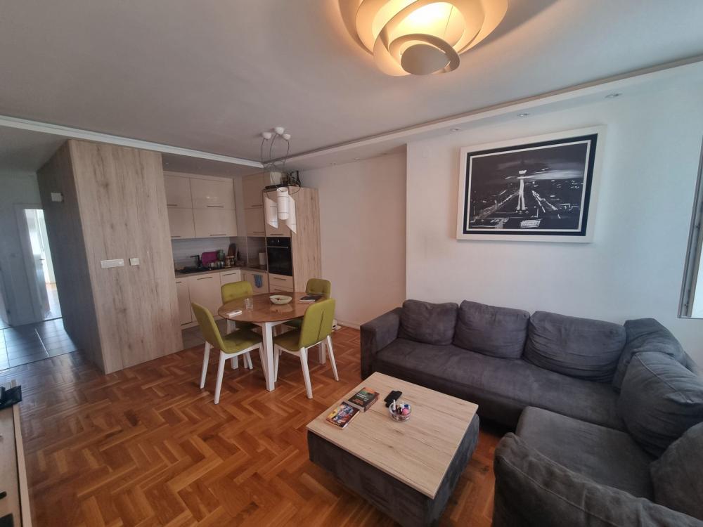 Slika 1 - Nov, sa nameštajem i parkingom