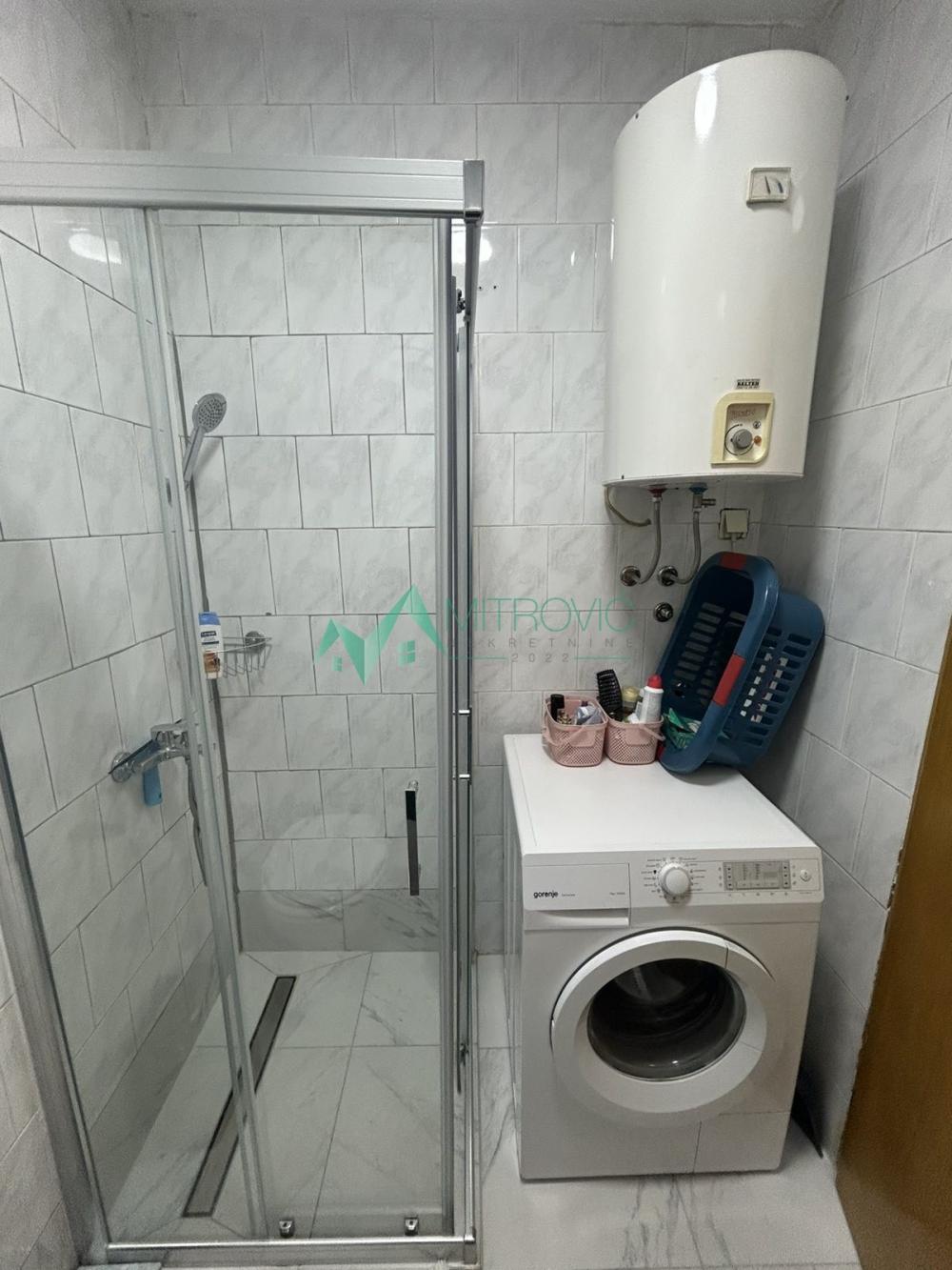 Slika 7 - Jednoiposoban stan kod Sajma 30 m2 