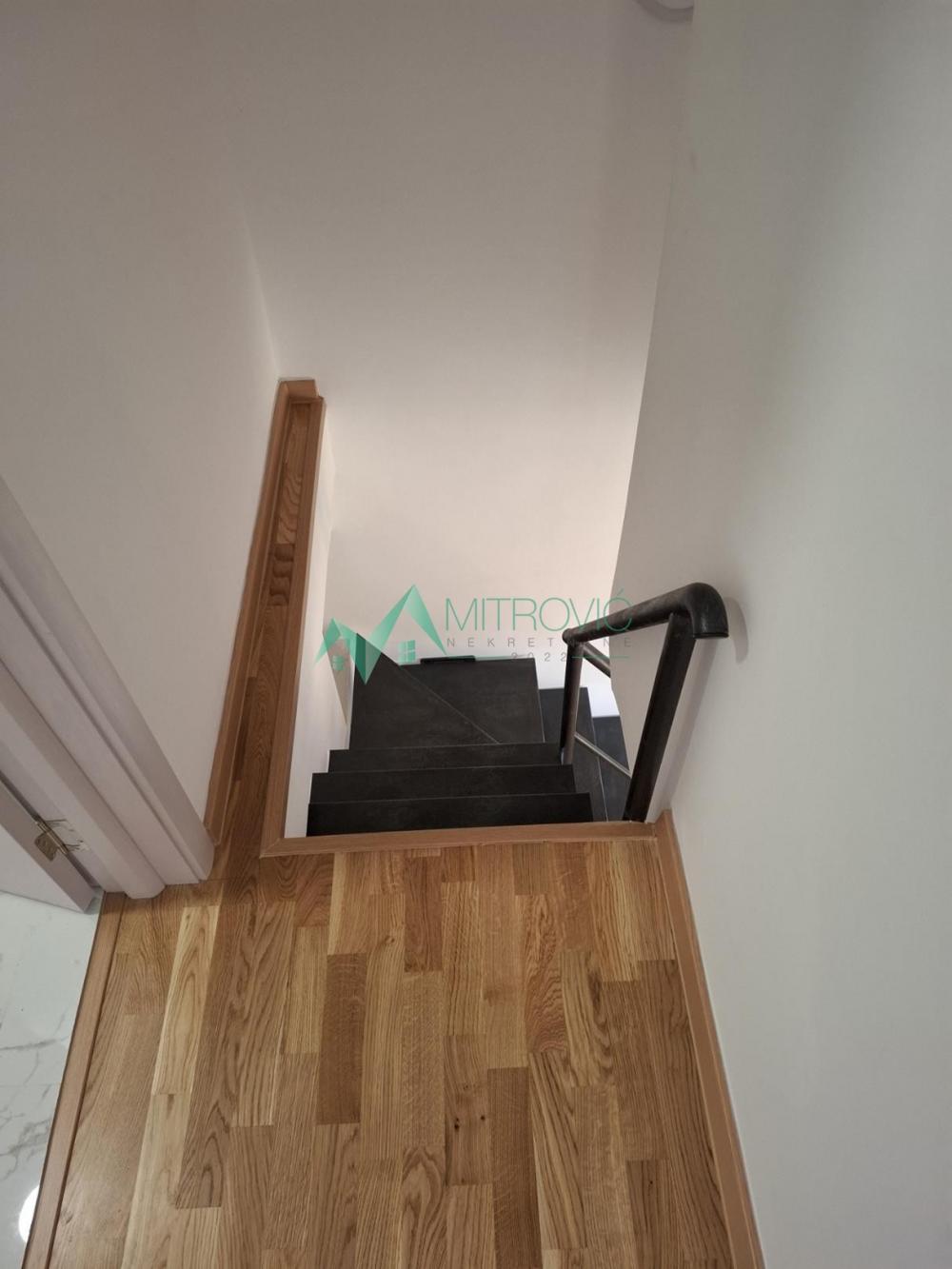 Slika 10 - Novi Sad, Nova Detelinara - Duplex, kompletno renoviran. 