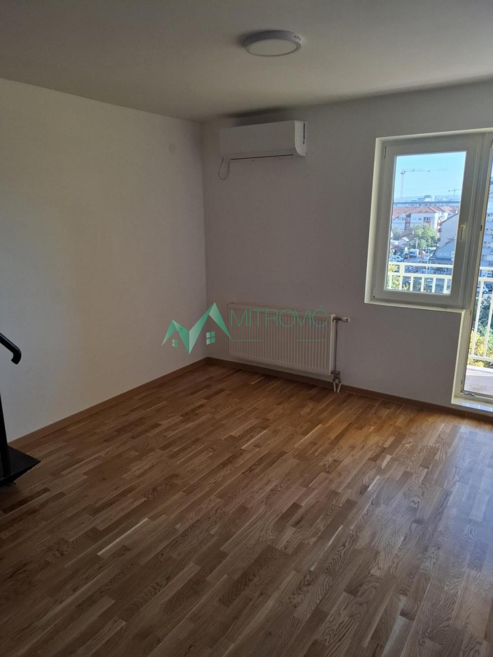 Slika 4 - Novi Sad, Nova Detelinara - Duplex, kompletno renoviran. 