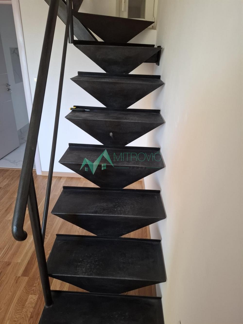 Slika 8 - Novi Sad, Nova Detelinara - Duplex, kompletno renoviran. 