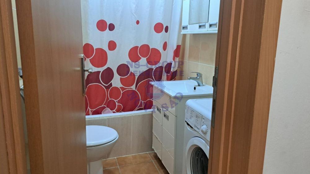 Slika 6 - Fantastičan dvosobanstan na jednoj od najtraženijih lokacija. Svetao , prostran. Sve prostorije imaju prirodnu ventilaciju. Bez većeg ulaganja. Pozovite nas.  543926