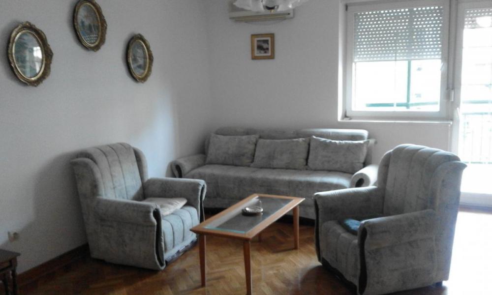 Slika 3 - TROSOBAN 103m Novi Sad Vase Stajića - strogi Centar Uknjizen