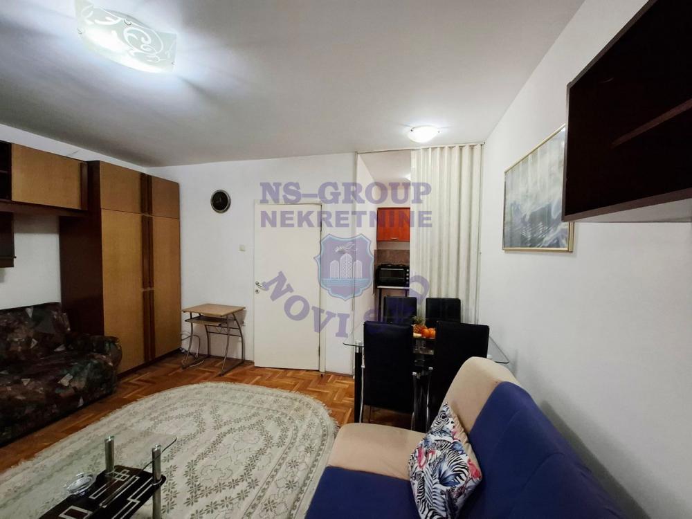 Slika 3 - Odlična garsonjera- Nova Detelinara!