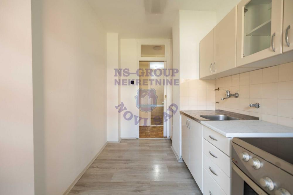 Slika 3 - Komforan dvosoban stan na Novom Naselju, može da bude dvoiposoban