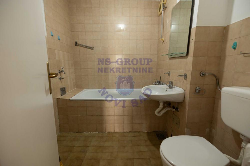 Slika 8 - Komforan dvosoban stan na Novom Naselju, može da bude dvoiposoban