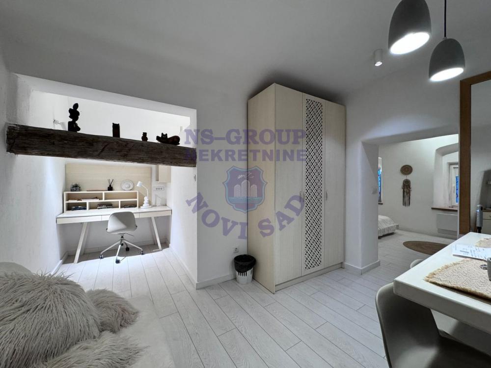 Glavna slika -Garsonjera u Gradići, Petrovaradin 32m2