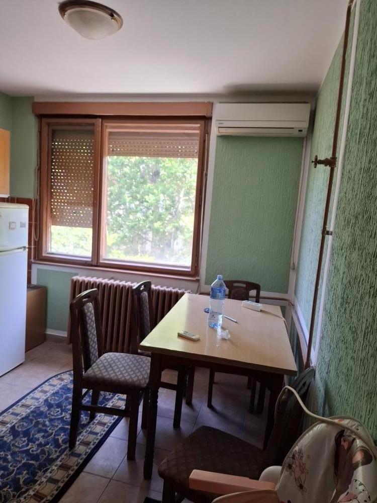 Slika 3 - Dvosoban, 49m2, Omladisnkog pokreta 6a Novi Sad, sa terasom, sa parkingom