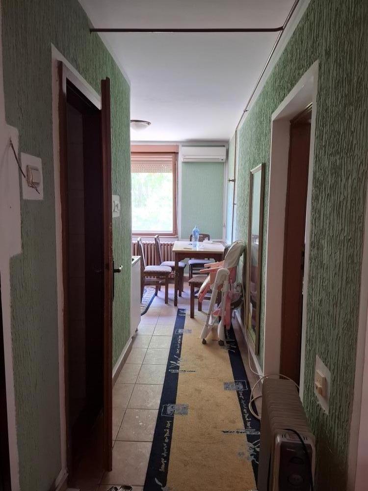 Slika 1 - Dvosoban, 49m2, Omladisnkog pokreta 6a Novi Sad, sa terasom, sa parkingom