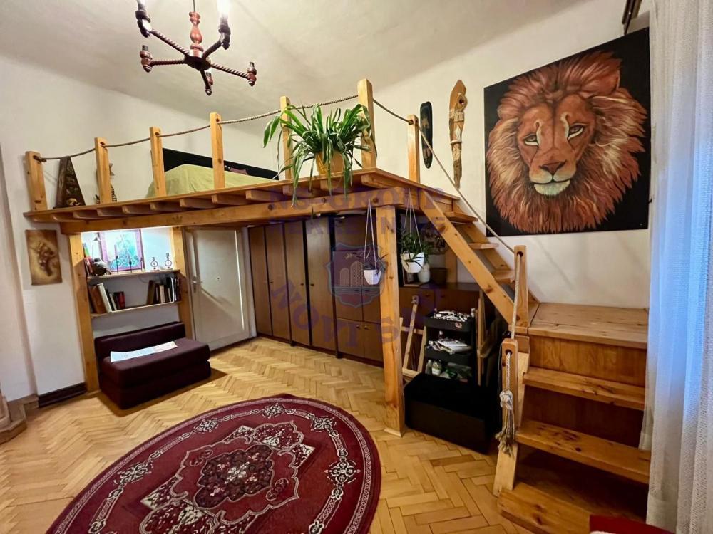 Glavna slika -Jedinstvena, komforna nekretnina! Petrovaradin - Stari Majur! š. 551357