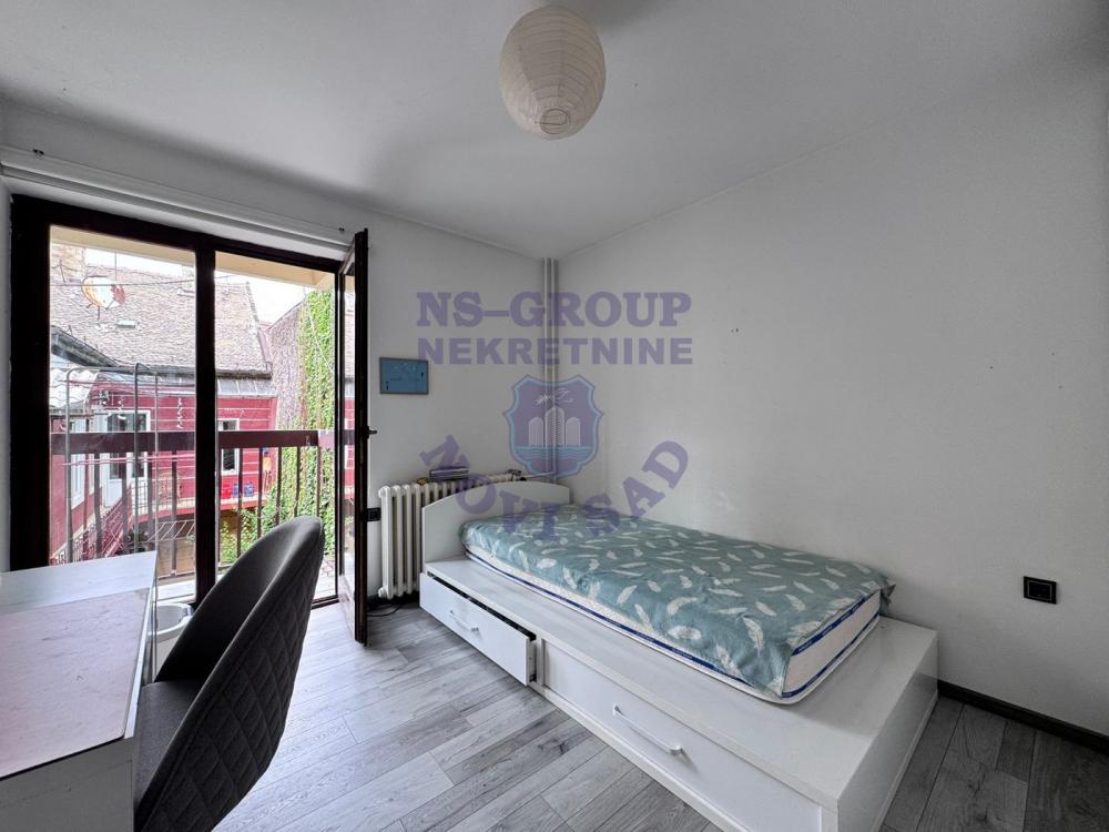 Slika 5 - Četvorosoban stan u centru! 102m2