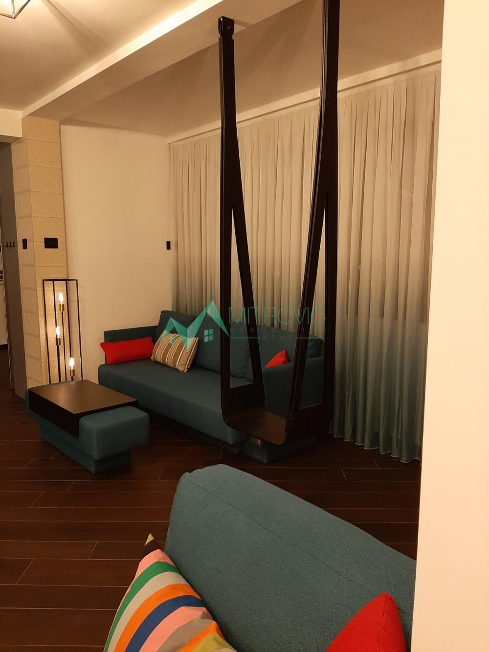 Slika 2 - Luksuzni dupleks stan u centru grada