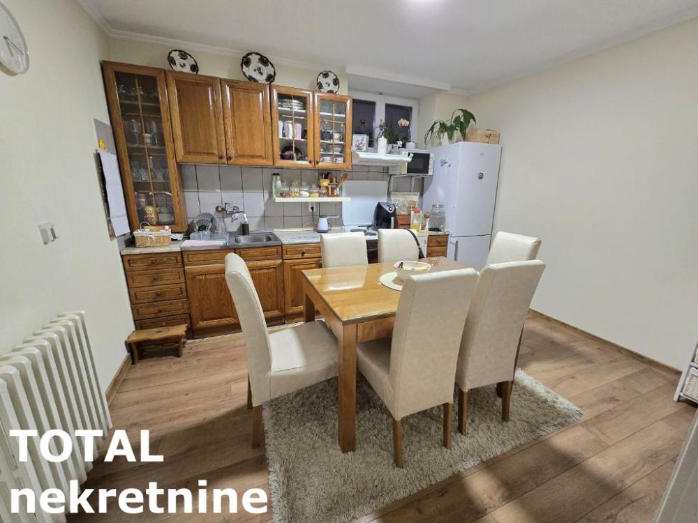 Slika 1 - Stan,NOVI SAD,CENTAR,kv: 88.00, € 184000, ID: 1099912