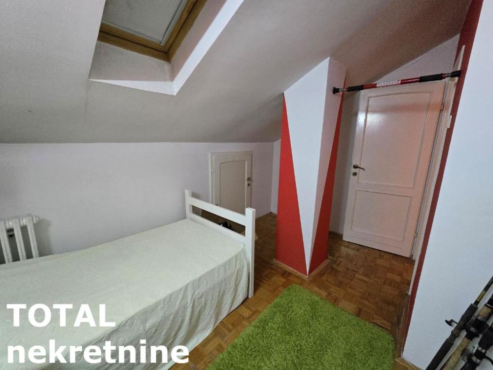 Slika 8 - Stan,NOVI SAD,CENTAR,kv: 88.00, € 184000, ID: 1099912