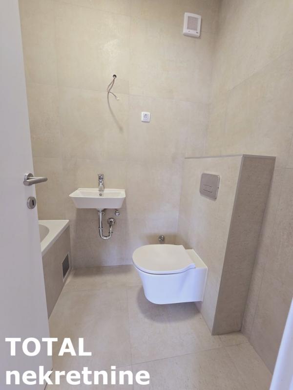 Slika 8 - Stan,PETROVARADIN,PETROVARADIN,kv: 72.00, € 155750, ID: 1098221