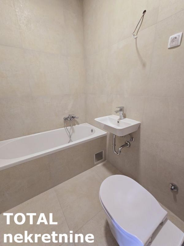 Slika 9 - Stan,PETROVARADIN,PETROVARADIN,kv: 72.00, € 155750, ID: 1098221