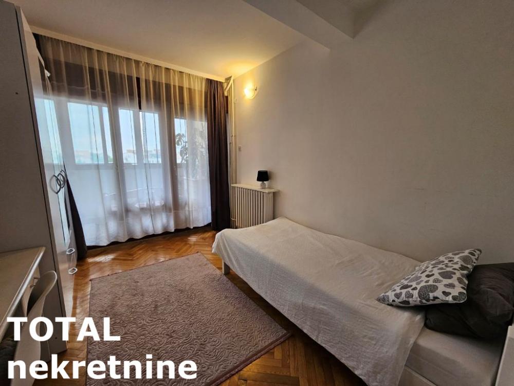 Slika 6 - Stan,NOVI SAD,CENTAR,kv: 91.00, € 298700, ID: 1100505