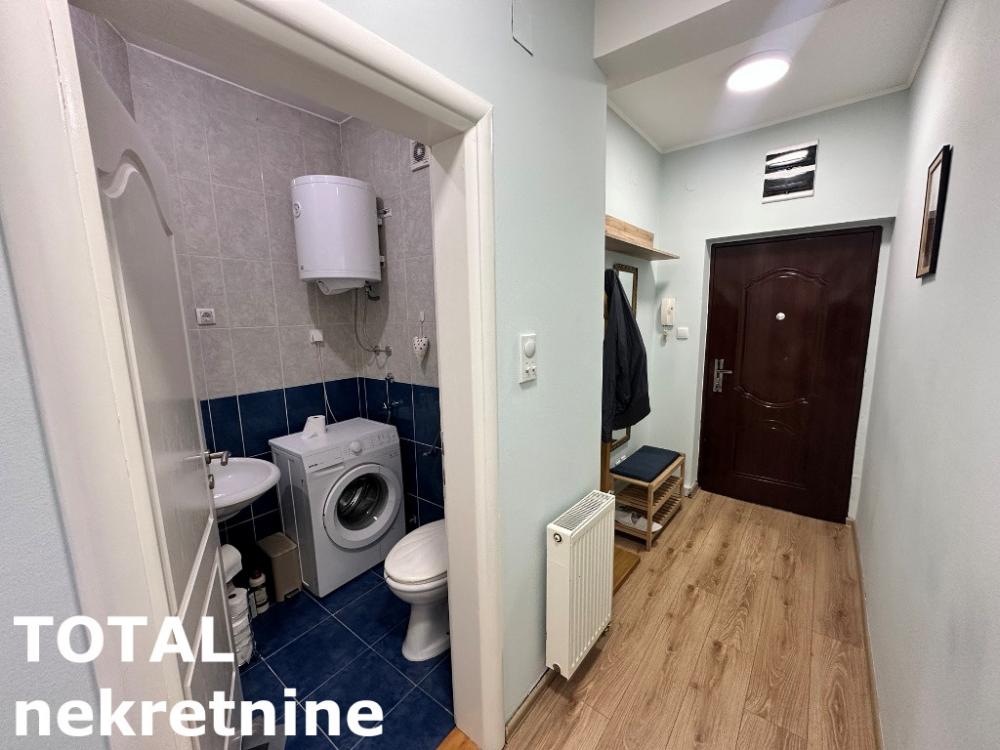 Slika 10 - Stan,NOVI SAD,CENTAR,kv: 35.00, € 97850, ID: 1100531