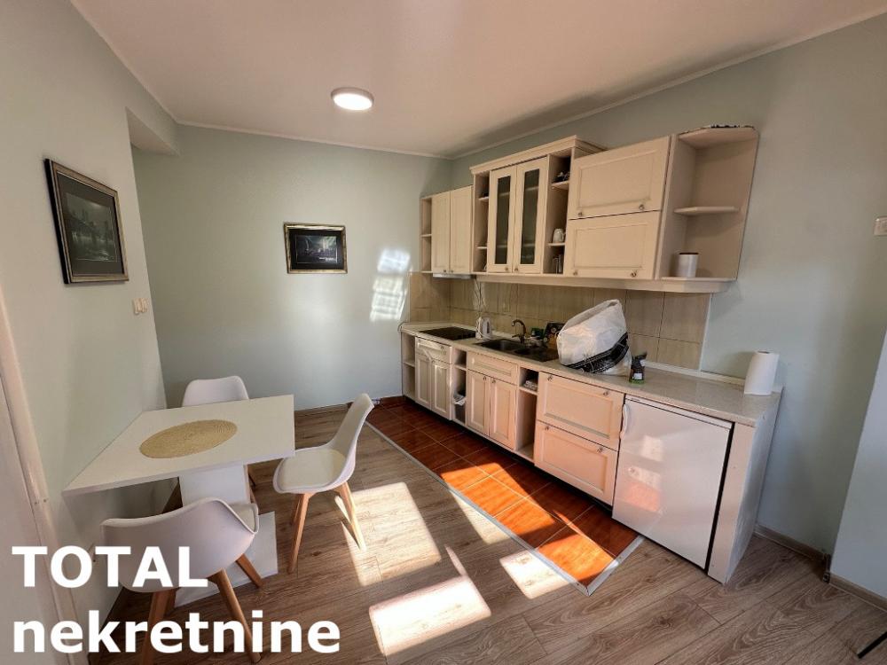 Slika 7 - Stan,NOVI SAD,CENTAR,kv: 35.00, € 97850, ID: 1100531