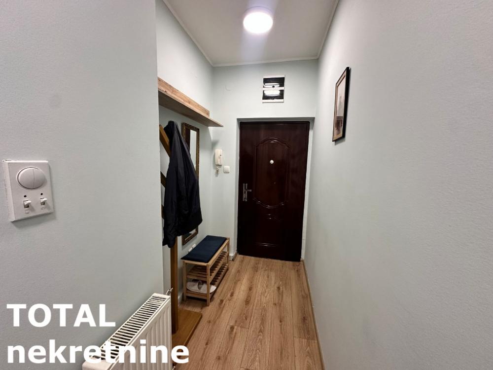 Slika 9 - Stan,NOVI SAD,CENTAR,kv: 35.00, € 97850, ID: 1100531