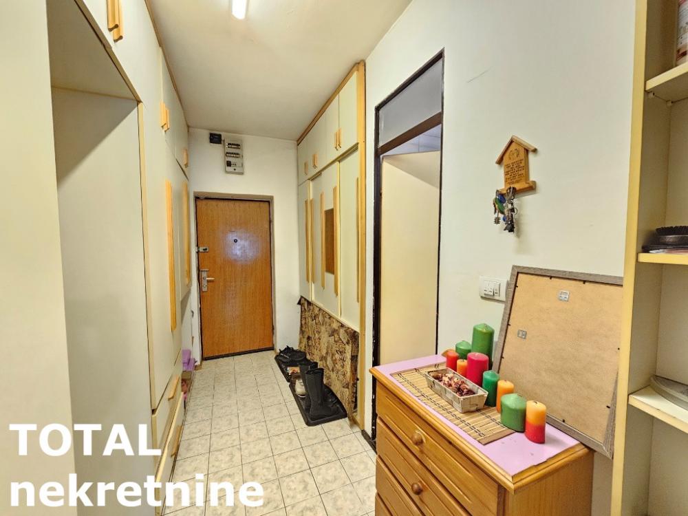 Slika 9 - Stan,NOVI SAD,BULEVAR,kv: 65.00, € 195000, ID: 1100562