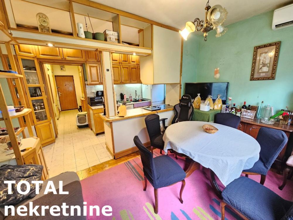 Slika 2 - Stan,NOVI SAD,BULEVAR,kv: 65.00, € 195000, ID: 1100562