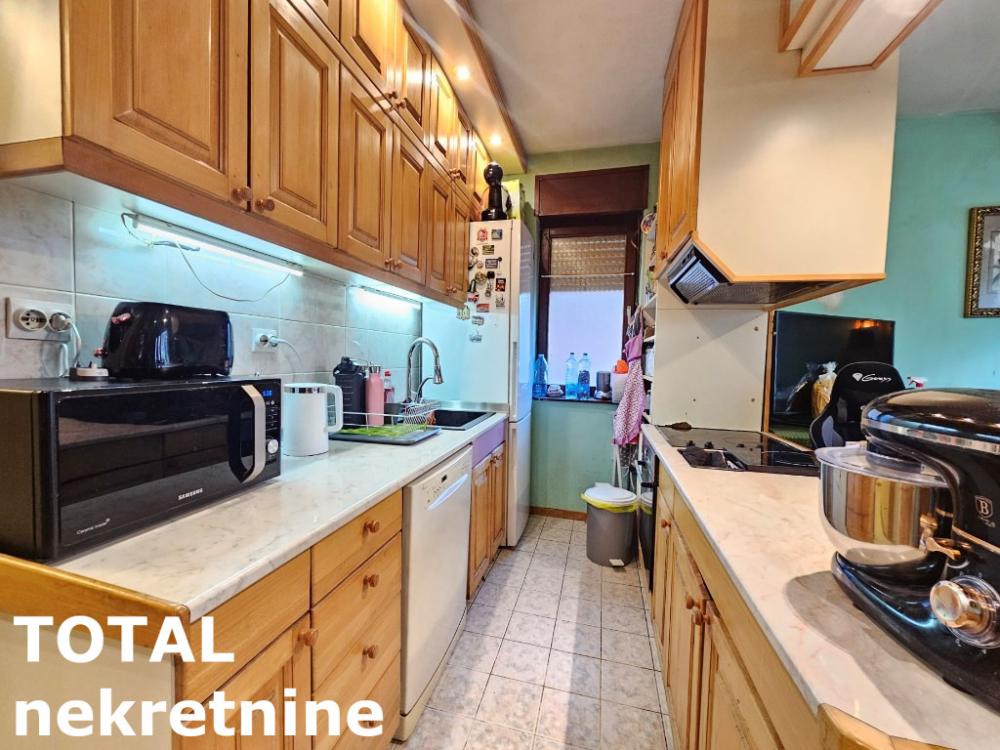 Slika 3 - Stan,NOVI SAD,BULEVAR,kv: 65.00, € 195000, ID: 1100562