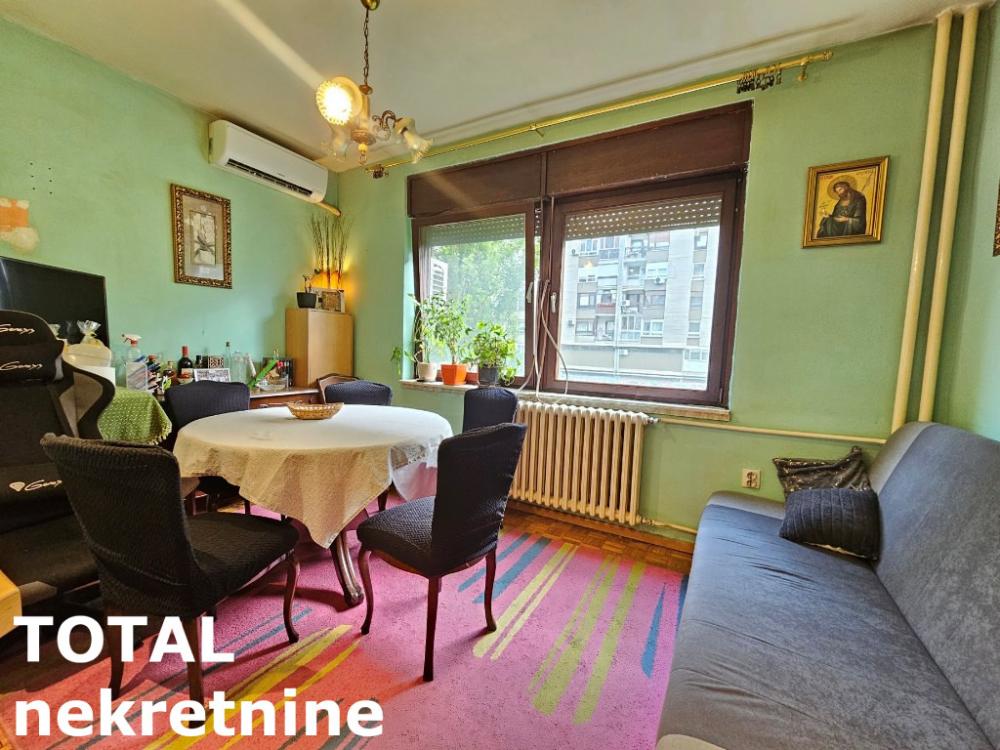 Slika 1 - Stan,NOVI SAD,BULEVAR,kv: 65.00, € 195000, ID: 1100562