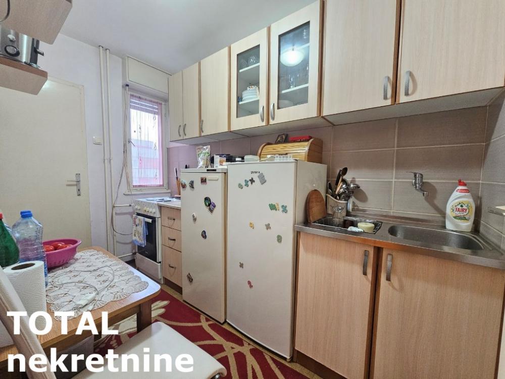 Slika 6 - Stan,NOVI SAD,BULEVAR,kv: 41.00, € 115000, ID: 1100669