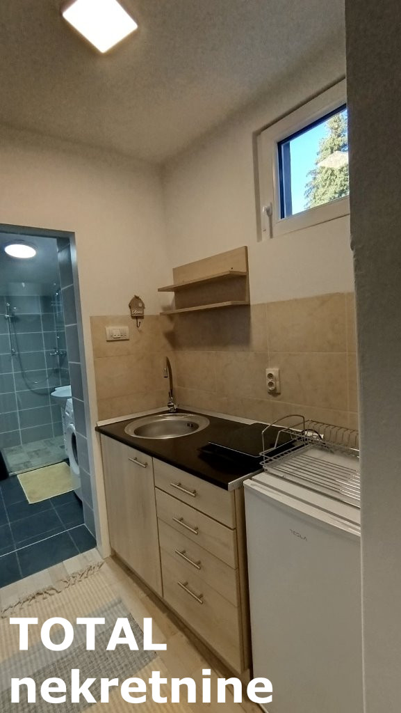 Slika 4 - Stan,NOVI SAD,CARA DUSANA,kv: 22.00, € 66950, ID: 1099859