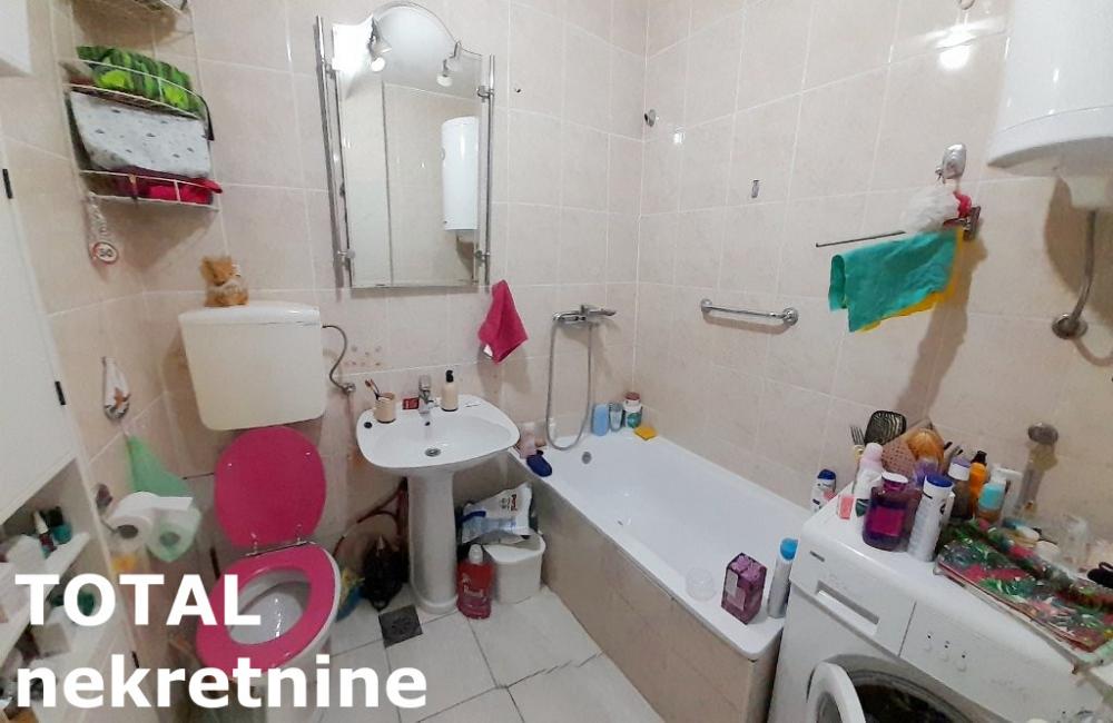 Slika 3 - Stan,NOVI SAD,CARA DUSANA,kv: 78.00, € 128600, ID: 1100142