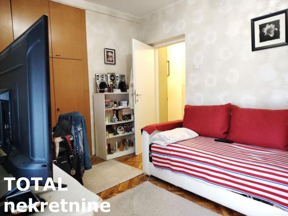 Slika 8 - Stan,NOVI SAD,CENTAR,kv: 71.00, € 172660, ID: 1100911