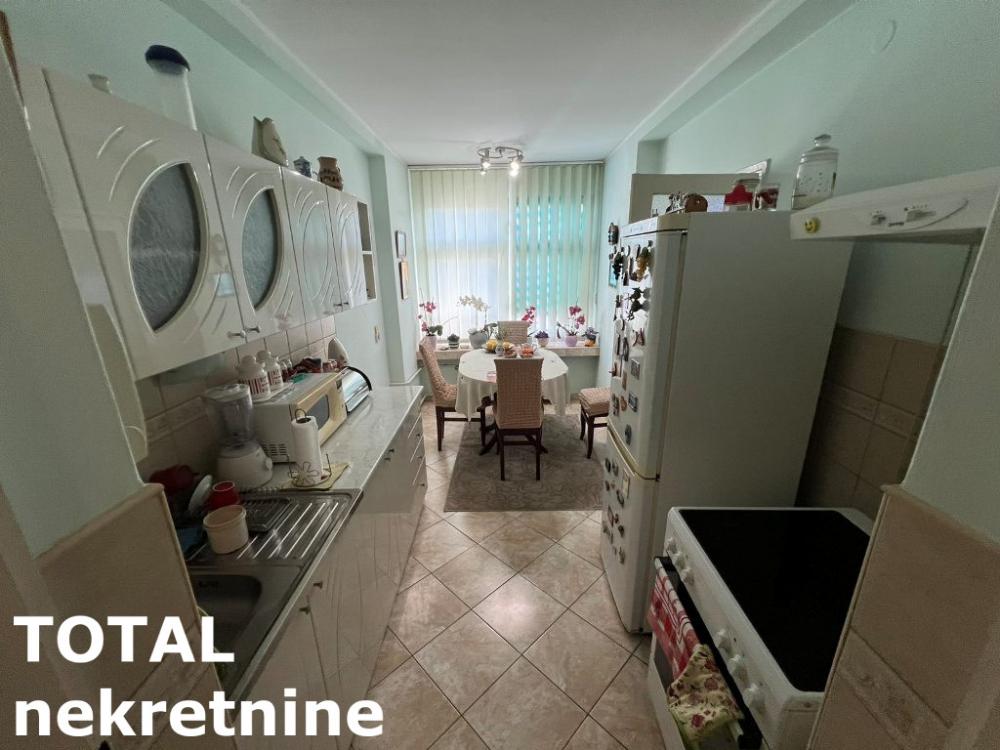 Slika 3 - Stan,NOVI SAD,CENTAR,kv: 71.00, € 172660, ID: 1100911