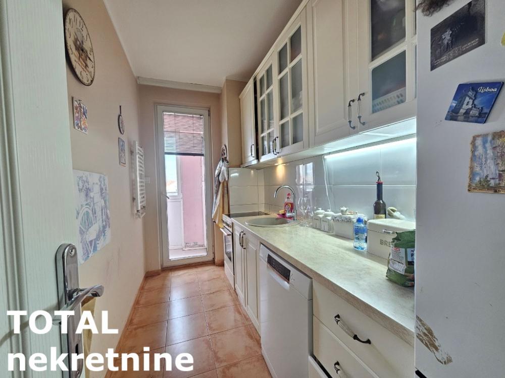 Slika 9 - Stan,NOVI SAD,CENTAR,kv: 70.00, € 216300, ID: 1100294