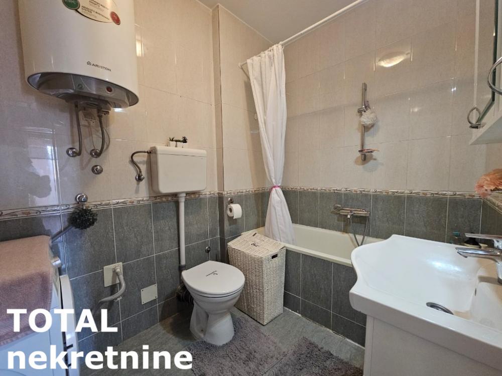 Slika 11 - Stan,NOVI SAD,CENTAR,kv: 70.00, € 216300, ID: 1100294