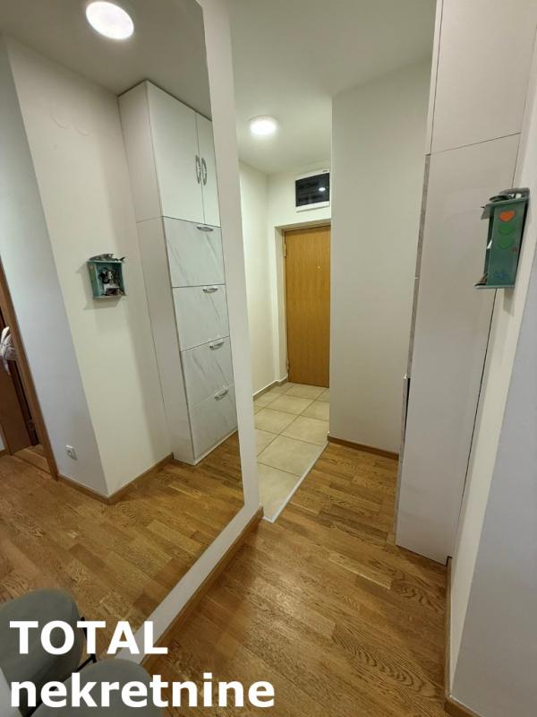 Slika 10 - Stan,NOVI SAD,GRBAVICA,kv: 49.00, € 142100, ID: 1100971