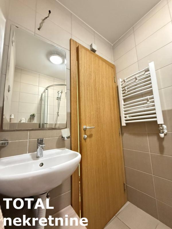 Slika 8 - Stan,NOVI SAD,GRBAVICA,kv: 49.00, € 142100, ID: 1100971