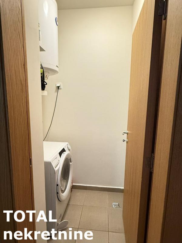 Slika 9 - Stan,NOVI SAD,GRBAVICA,kv: 49.00, € 142100, ID: 1100971