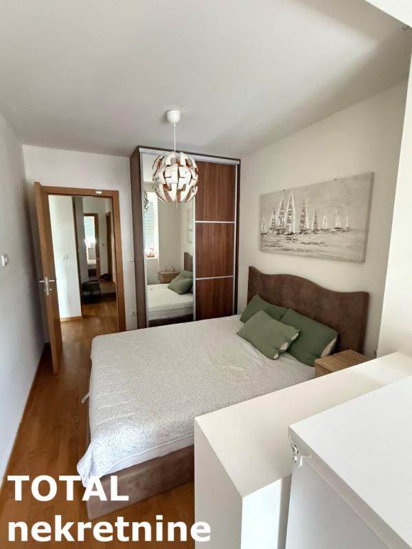 Slika 4 - Stan,NOVI SAD,GRBAVICA,kv: 49.00, € 142100, ID: 1100971