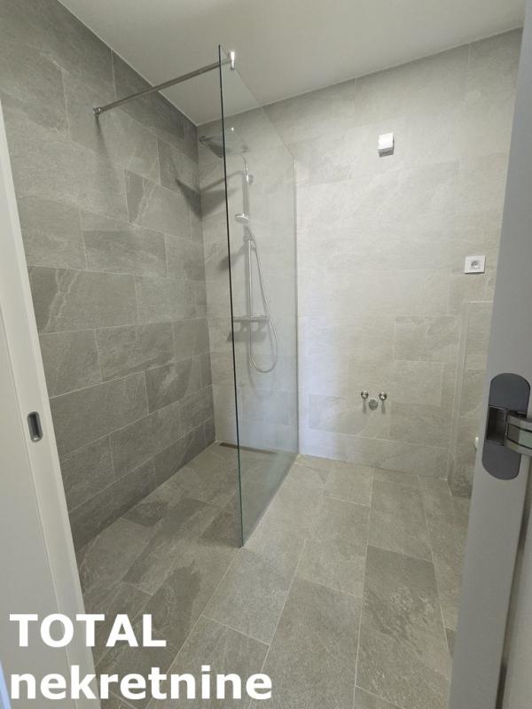 Slika 8 - Stan,NOVI SAD,CENTAR,kv: 86.00, € 393880, ID: 1100586