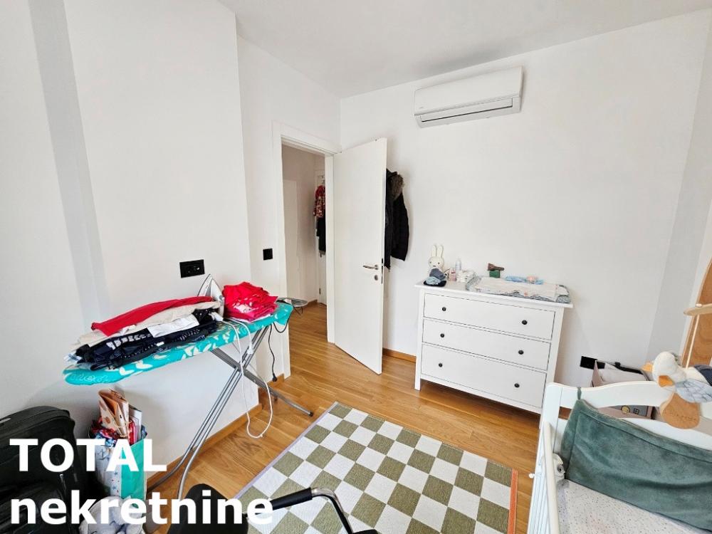 Slika 11 - Stan,NOVI SAD,CARA DUSANA,kv: 85.00, € 221000, ID: 1100093