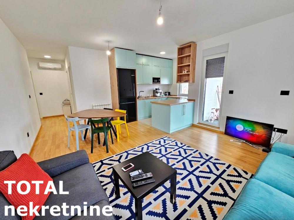 Slika 2 - Stan,NOVI SAD,CARA DUSANA,kv: 85.00, € 221000, ID: 1100093