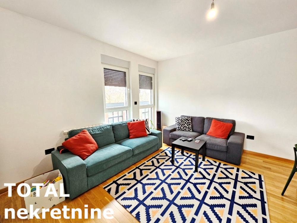 Slika 1 - Stan,NOVI SAD,CARA DUSANA,kv: 85.00, € 221000, ID: 1100093