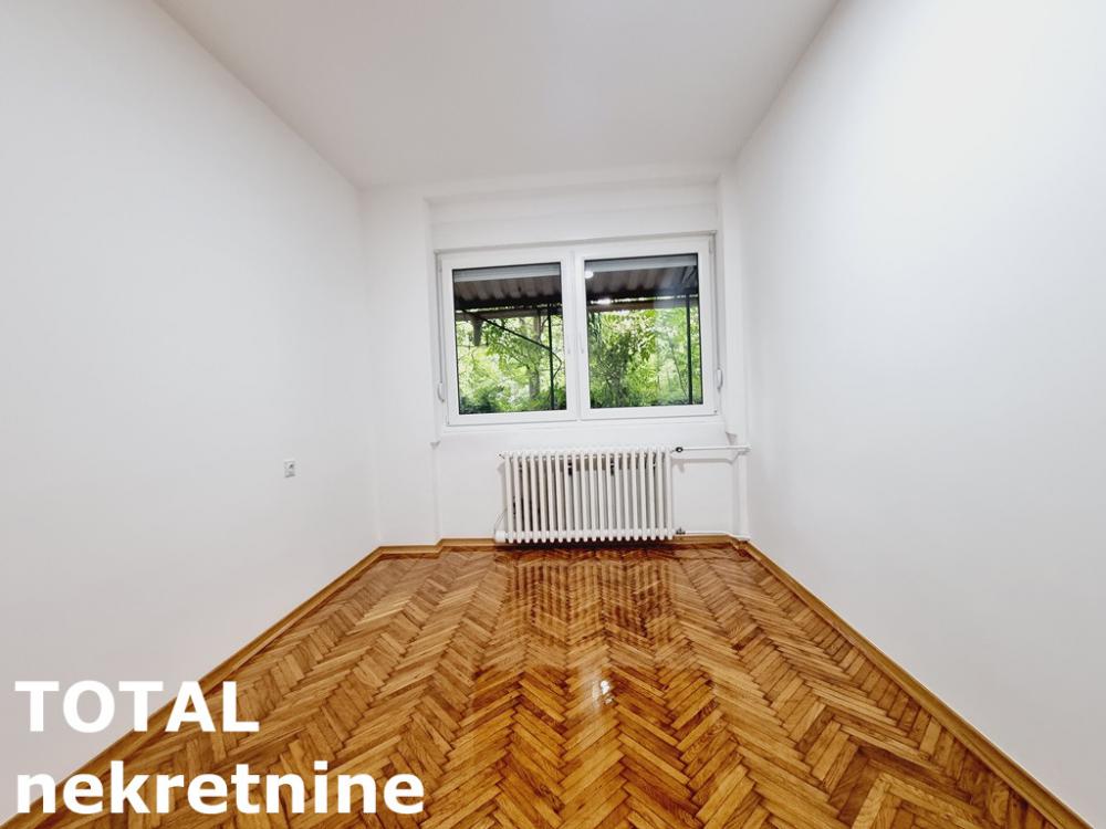 Slika 11 - Stan,NOVI SAD,GRBAVICA,kv: 52.00, € 140000, ID: 1100628