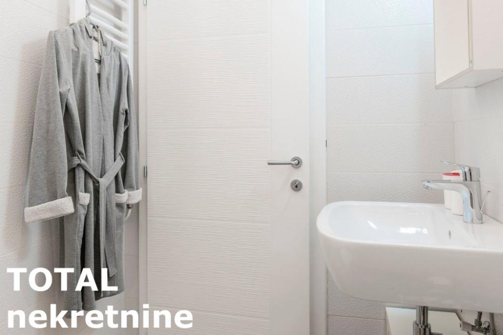 Slika 7 - Stan,NOVI SAD,CENTAR,kv: 24.00, € 85000, ID: 1098878