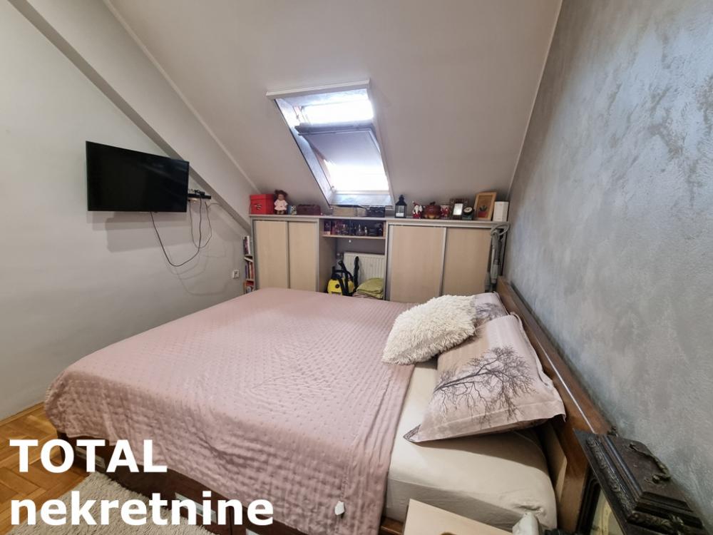 Slika 9 - Stan,NOVI SAD,BULEVAR,kv: 77.00, € 198800, ID: 1100936