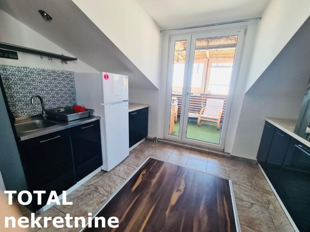Slika 7 - Stan,NOVI SAD,ADICE,kv: 81.00, € 120000, ID: 1099625