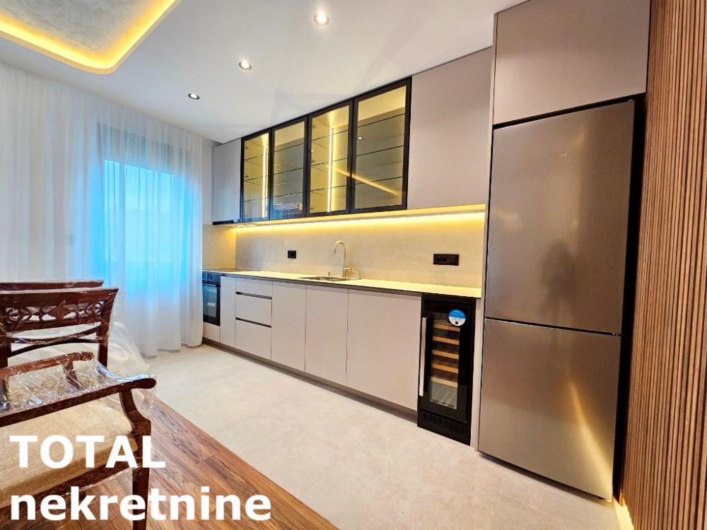 Slika 3 - Stan,NOVI SAD,CENTAR,kv: 119.00, € 321300, ID: 1100252